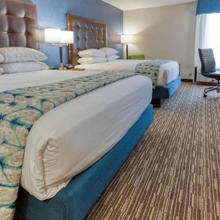 Heritage Inn & Suites St Louis Fenton, Trademark By Wyndham Экстерьер фото