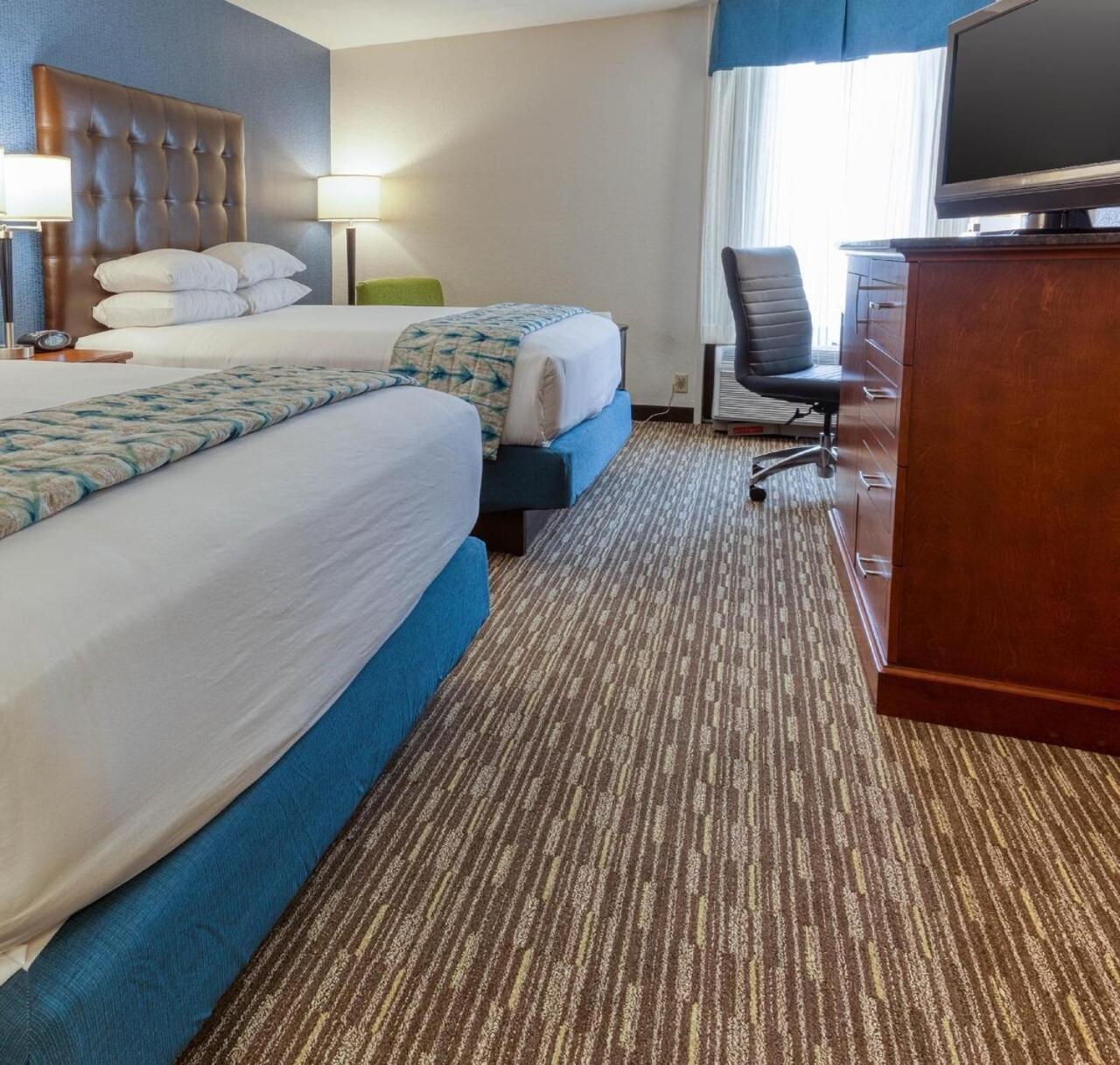 Heritage Inn & Suites St Louis Fenton, Trademark By Wyndham Экстерьер фото