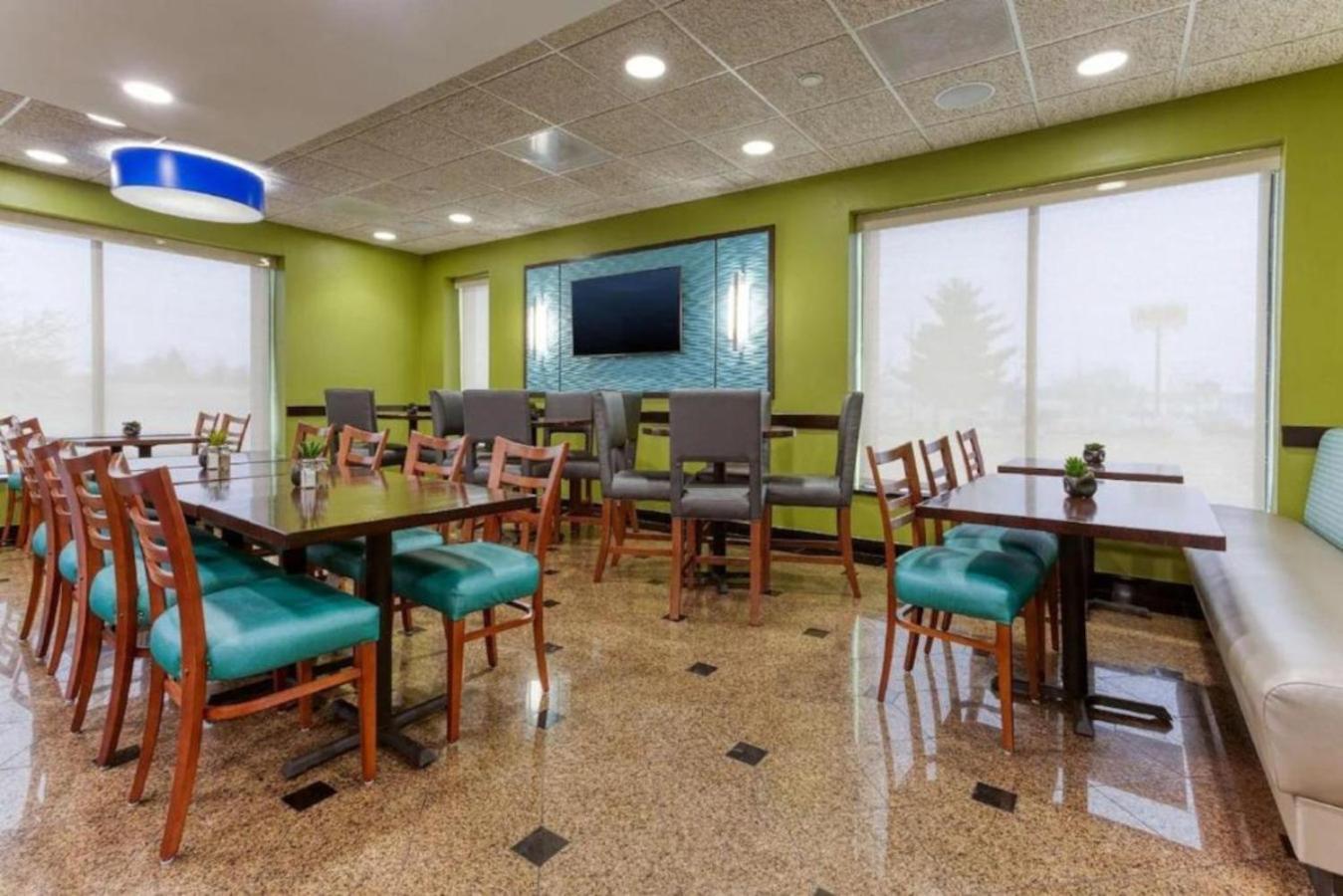Heritage Inn & Suites St Louis Fenton, Trademark By Wyndham Экстерьер фото