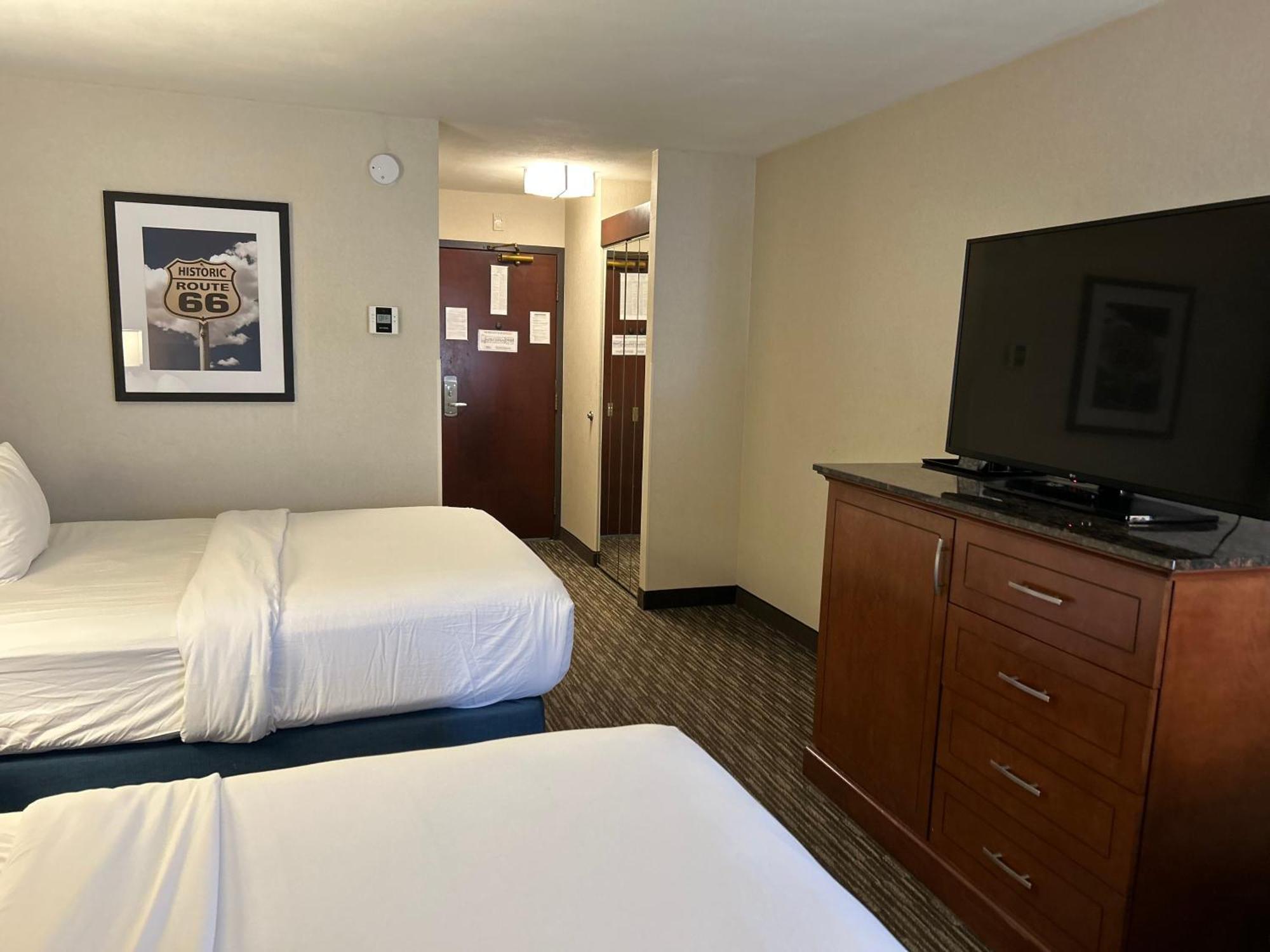 Heritage Inn & Suites St Louis Fenton, Trademark By Wyndham Экстерьер фото