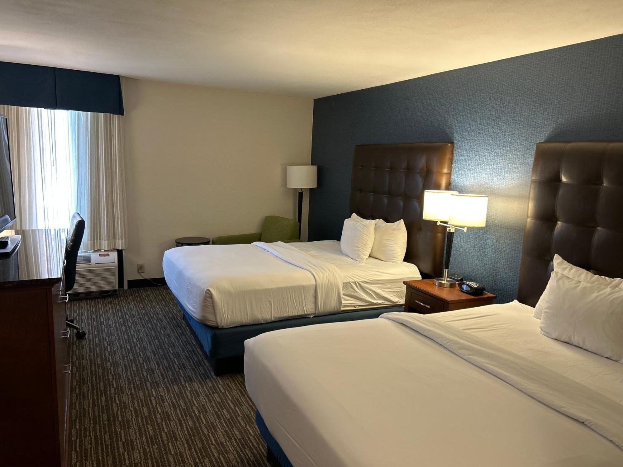 Heritage Inn & Suites St Louis Fenton, Trademark By Wyndham Экстерьер фото
