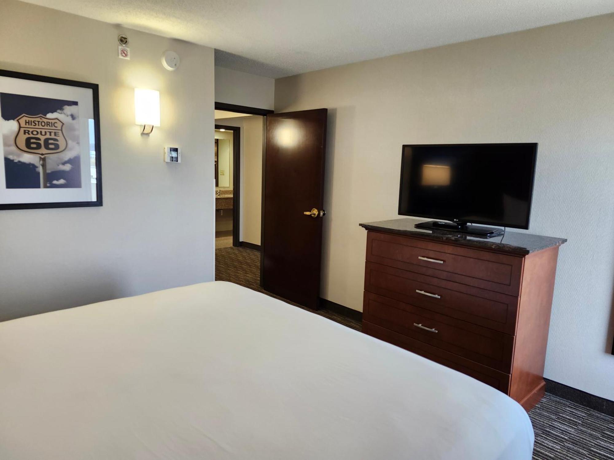 Heritage Inn & Suites St Louis Fenton, Trademark By Wyndham Экстерьер фото