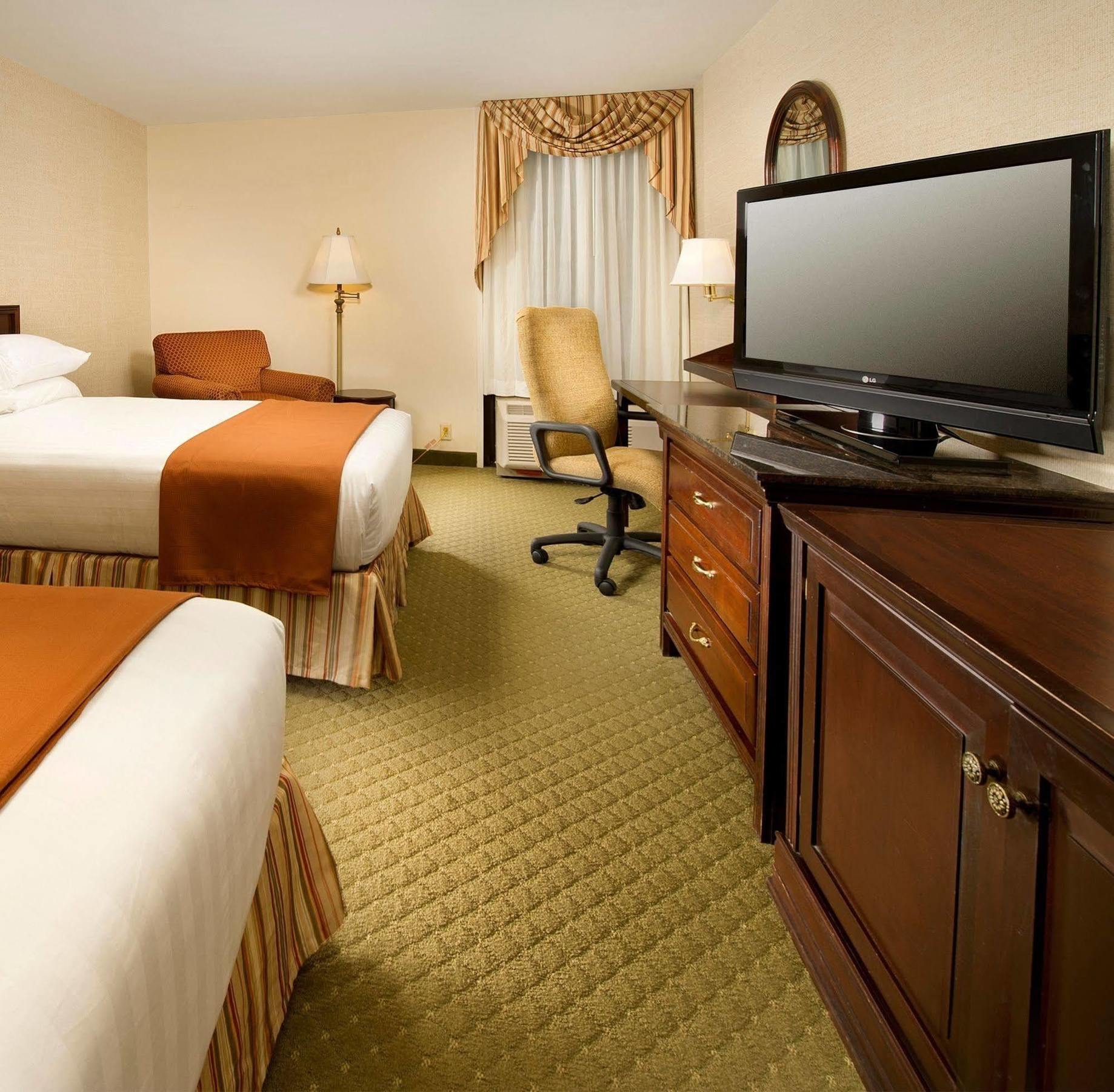 Heritage Inn & Suites St Louis Fenton, Trademark By Wyndham Экстерьер фото